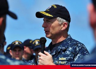 Ecuador recibe a Jefe del Comando Sur