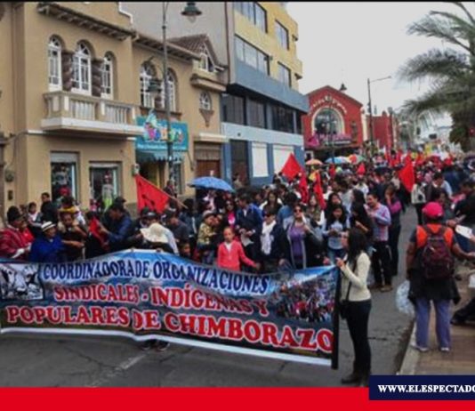 Marcha por el “Día del Trabajo” en Riobamba