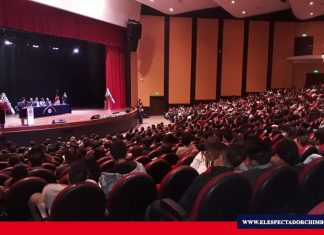 UNACH entrega galardón “Ave Fénix”