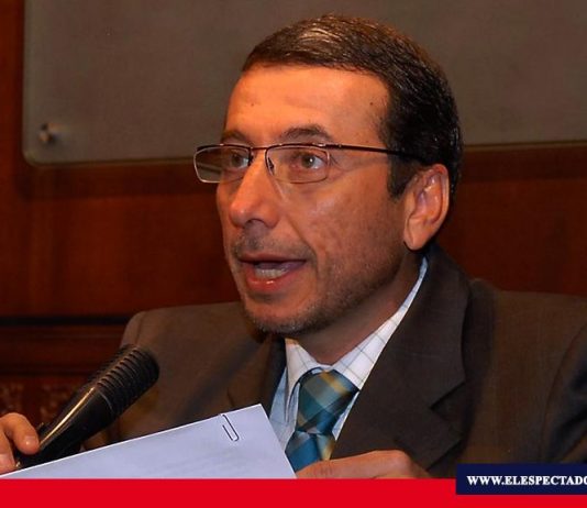 Agreden públicamente a Vinicio Alvarado
