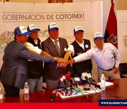 Sellan pacto productivo