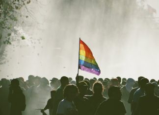 El país se vistió de multicolor