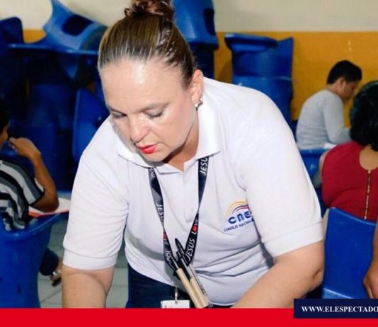 Entregaron informe electoral al CNE