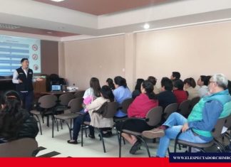 Técnicos de Arcsa capacitan a estudiantes de la Espoch