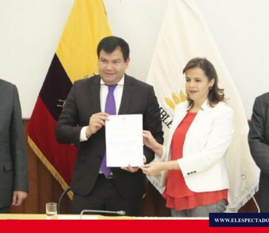 Introducen proyecto de reforma sobre movilidad humana