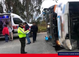 Atención inmediata en accidente de tránsito en Colta