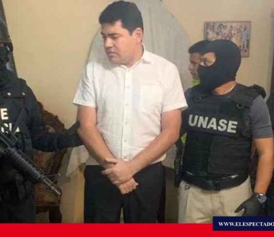 José Carlos Tuárez fue detenido en Manabí por el presunto delito de tráfico de influencias