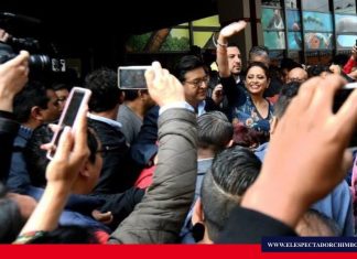 Paola Pabón vuelve a la Prefectura y da un discurso preelectoral