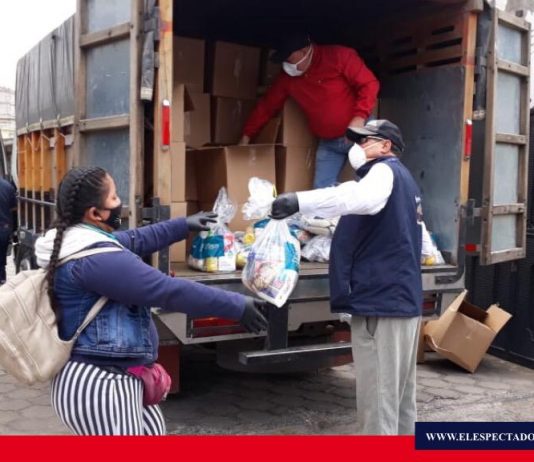 En Riobamba MIES entrega kits de alimentos a grupos vulnerables