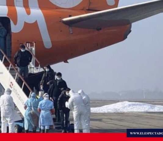 Estudiantes ecuatorianos evacuados de Wuhan llegaron al país