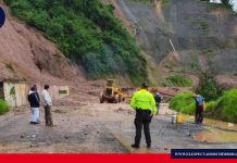 Limpieza de vías se efectuaron tras deslizamientos en Chimborazo