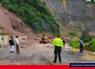 Limpieza de vías se efectuaron tras deslizamientos en Chimborazo