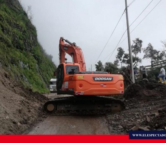 Continúan trabajos de limpieza en la vía Alausí – Chunchi – Zhud