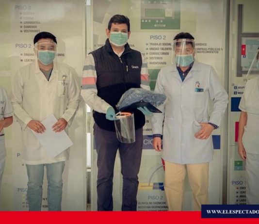 Unach dona insumos de protección a personal hospitalario.