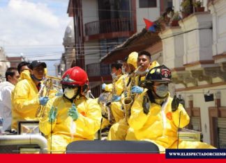 Cuerpo de Bomberos rindió homenaje a Riobamba