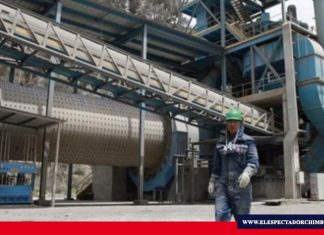 Ecuacerámica despide a 130 trabajadores durante emergencia