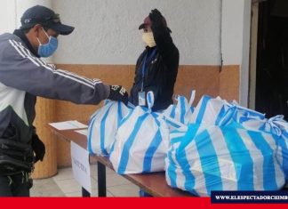 Madres y padres de familia recibieron raciones alimenticias
