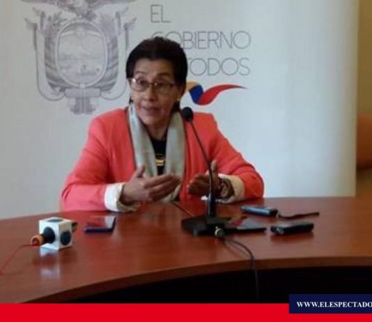 Concejales piden destitución de la Gobernadora de Chimborazo