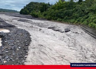 Río Upano con bajo caudal