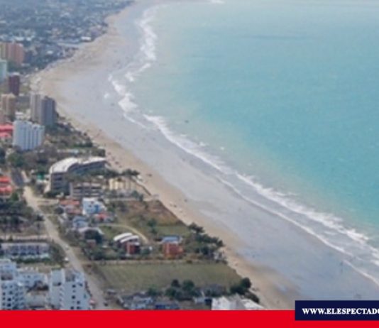 Trece playas abrieron hoy sus puertas