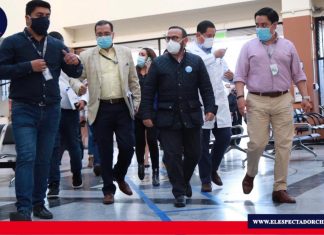 Autoridad del IESS cumplió agenda de trabajo