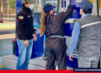 Se controla precios de combustible en la Provincia Se procedió con operativos por parte de la Intendencia General de Policía de Chimborazo su finalidad es verificar que no existan sobreprecios. Foto: Gobernación Chimborazo.