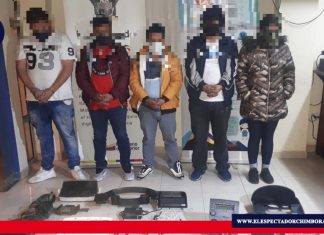 Banda dedicada al robo de autopartes es capturada en Chunchi Los sospechosos fueron retenidos en un operativo en el que participaron los servidores policiales: Sbte. Omar Sinche, Sgos. José Gualán, Cbop. Marco Inga y Poli. Axel Falcones.