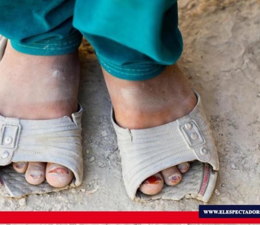 150 millones de niños más cayeron en la pobreza debido a la COVID-19 Un nuevo análisis revela que él número de niños que viven en la pobreza multidimensional, sin acceso a educación, salud, vivienda, nutrición, saneamiento o agua, ha aumentado en un 15% desde el inicio de la pandemia. Foto/ Fuente: UNICEF, Save the children.