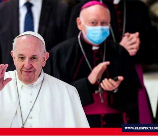 El papa Francisco respalda las uniones civiles entre homosexuales por primera vez "Lo que tenemos que crear es una ley de unión civil. De esa manera están cubiertos legalmente. Yo defendí eso" (Papa Francisco). Foto/ Fuente: Festival de Cine de Roma.