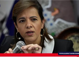Solicitan juicio político para ministra por «incumplimiento de funciones» El presidente de la Conaie, Jaime Vargas, y el presidente del Movimiento Indígena de Cotopaxi, Leonidas Iza, señalaron a Romo como la responsable de la “represión policial”. Foto: Sputnik.