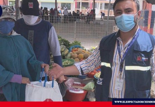 Mercados de la ciudad reciben fundas reutilizables
