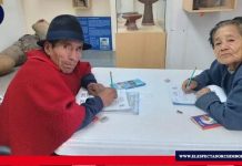 Campaña «Todos ABC Monseñor Leonidas Proaño» El 28 de octubre inician clases los jóvenes y adultos pertenecientes a la Campaña Todos ABC; debido a la crisis sanitaria, los estudiantes realizarán sus actividades mediante el uso de herramientas tecnológicas. Foto: Ministerio de Educación del Ecuador.