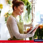 ¿Cómo ahorrar para reinvertir en mi micronegocio? Es importante que los micronegocios prioricen el ahorro como una estrategia interna para fortalecer y apalancar su desarrollo, pues esta buena práctica les ayudará a generar un mayor capital para reinvertirlo en su misma empresa. Mantener una adecuada administración del negocio, en cuanto a los ingresos, gastos y ahorro, permitirá enfocar los recursos para su crecimiento. Foto/ Fuente: Cooperativa Andalucía/ Taktikee Consultores de Comunicación / Cortesía: Richard Condor.