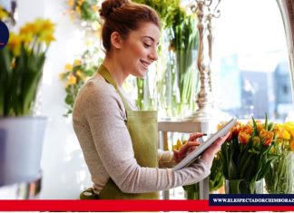 ¿Cómo ahorrar para reinvertir en mi micronegocio? Es importante que los micronegocios prioricen el ahorro como una estrategia interna para fortalecer y apalancar su desarrollo, pues esta buena práctica les ayudará a generar un mayor capital para reinvertirlo en su misma empresa. Mantener una adecuada administración del negocio, en cuanto a los ingresos, gastos y ahorro, permitirá enfocar los recursos para su crecimiento. Foto/ Fuente: Cooperativa Andalucía/ Taktikee Consultores de Comunicación / Cortesía: Richard Condor.