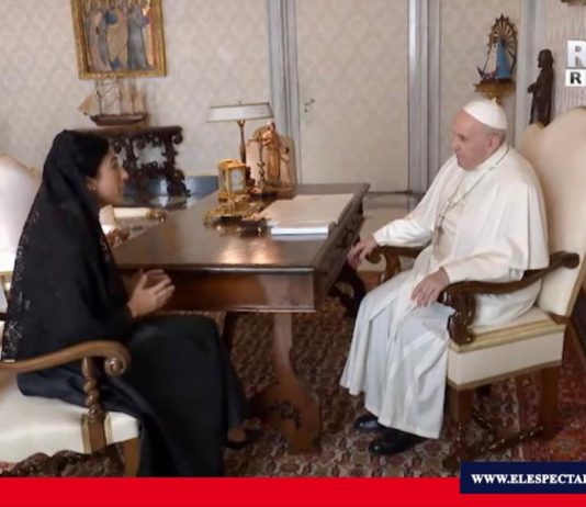 Vicepresidenta de Ecuador se entrevista con el Papa Papa Francisco recibe en audiencia a vicepresidenta de Ecuador. Foto/ Captura: Rome Reports.
