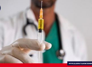 ARCSA, aprueba el uso de la vacuna de Pfizer en Ecuador Vacunas de Pfizer en Ecuador se aplicarán en cuatro fases, serán 50.000 las dosis en este primer lote. "Se espera que la vacunación contra el coronavirus se masifique en marzo", anunció el ministro de Salud. Foto: ABC Enfermedades.