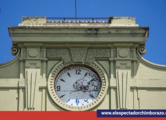 Restauración y mantenimiento del reloj del edificio de la Unidad Educativa “Pedro Vicente Maldonado”