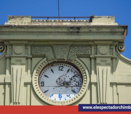 Restauración y mantenimiento del reloj del edificio de la Unidad Educativa “Pedro Vicente Maldonado”