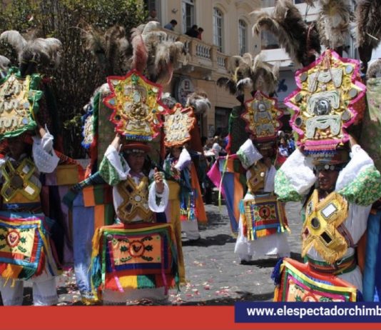 Exposición de trajes de personajes de los Pases del Niño