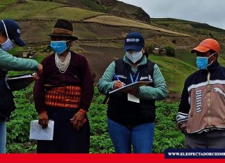 MAG inicia prueba piloto del Registro Nacional Agropecuario Rosario Roldán Pullay, habitante de la comunidad Atapo Santa Cruz, en la parroquia Palmira, cantón Guamote, fue una las primeras productoras en ser encuestadas como parte del Registro Nacional Agropecuario. Foto: MAG.