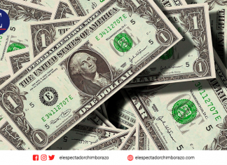 Se aprueba la Ley de Defensa de la Dolarización