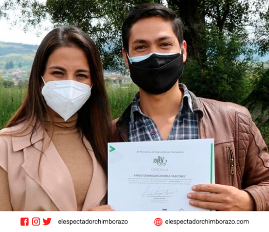 Joven de Chimborazo ganó el Hackatón del Ministerio de Agricultura y Ganadería